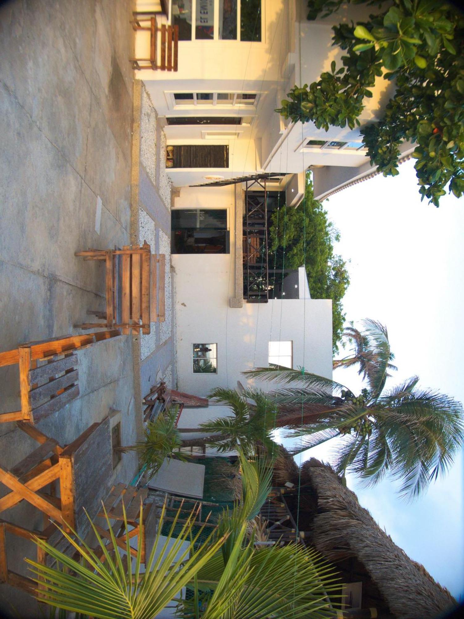Hotel El Emigrante Puerto Colombia Exterior photo